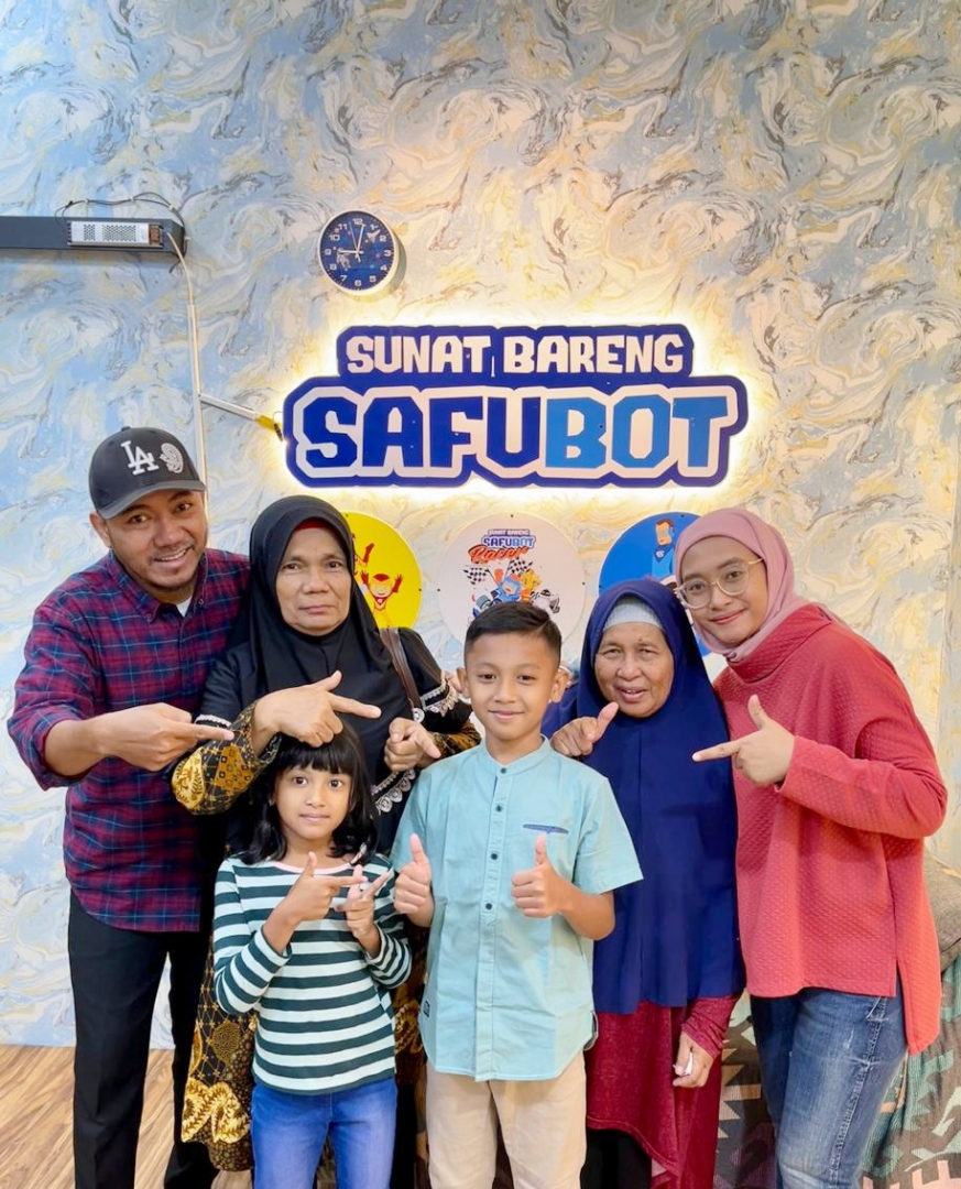 https://Keivelio.khitanan.id/dirmember/00000002/Keivel/photo-14176-9834-l-202406270219.jpg